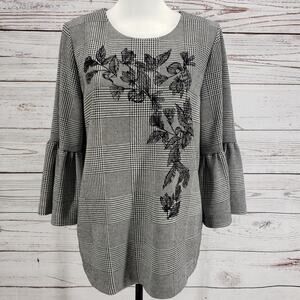 Calvin Klein Black Gray Knit Floral Embroidery Bell Sleeve Top Size Medium